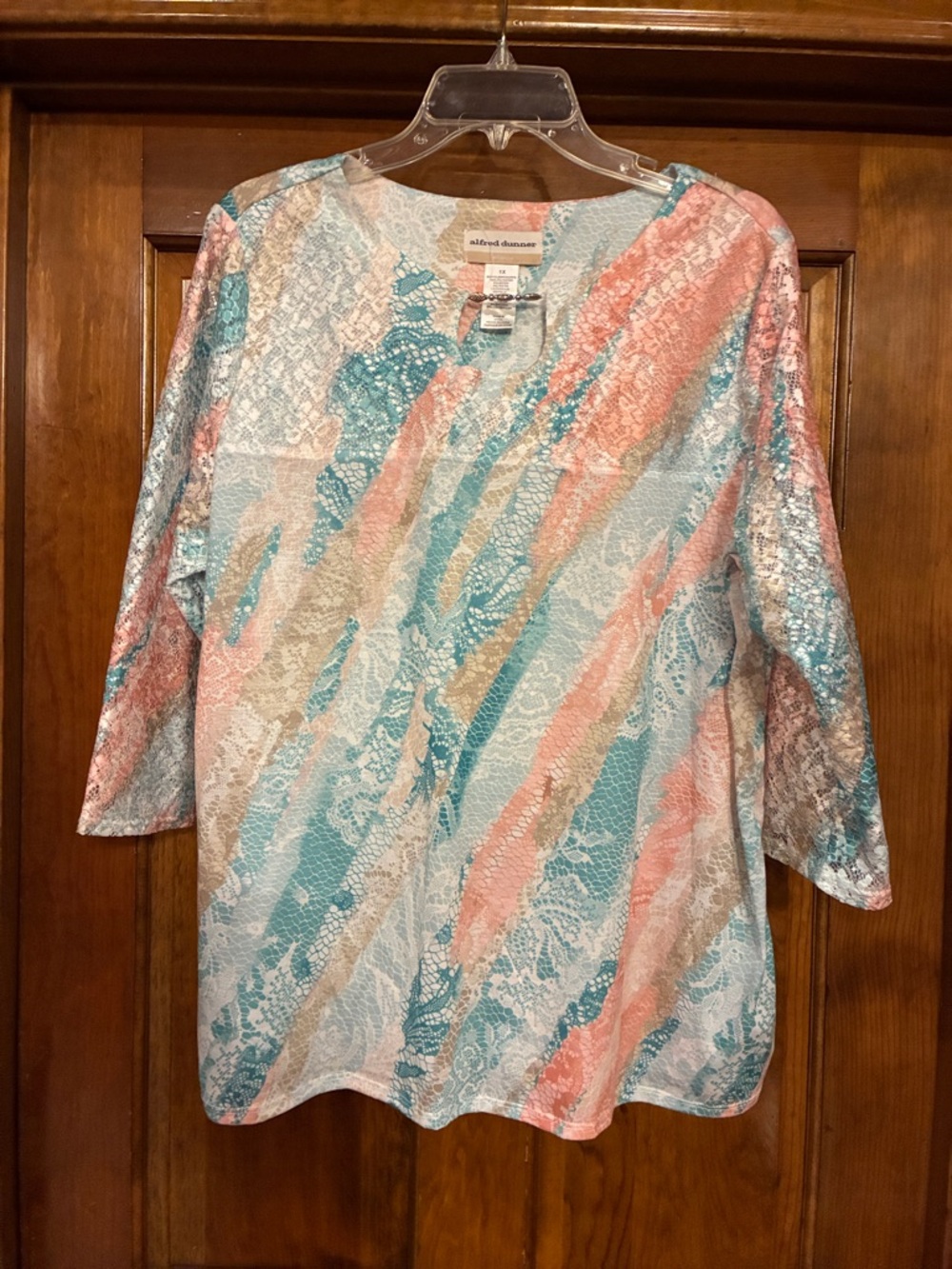 1X Alfred Dunner Coral, Teal, and Cream Lace Trim Blouse